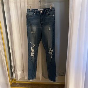 Refuge Distressed Skinny Jeans in Blue